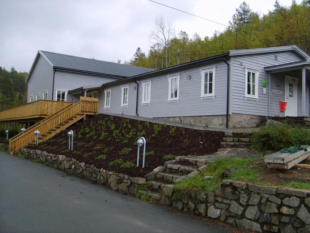 Froland Hostel Froland Verk Exteriör bild